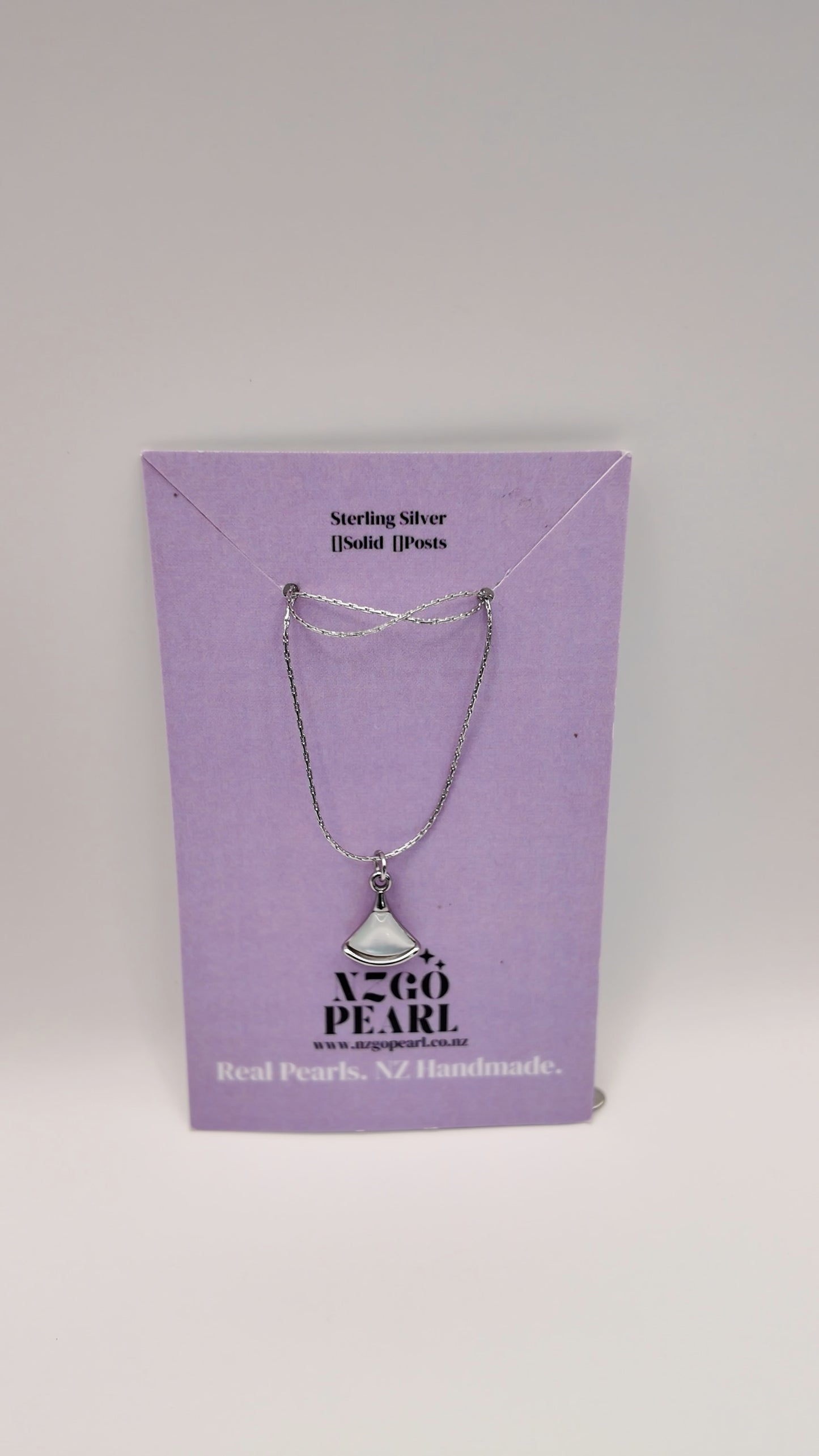 Mother of Pearl Fan Pendant Necklace