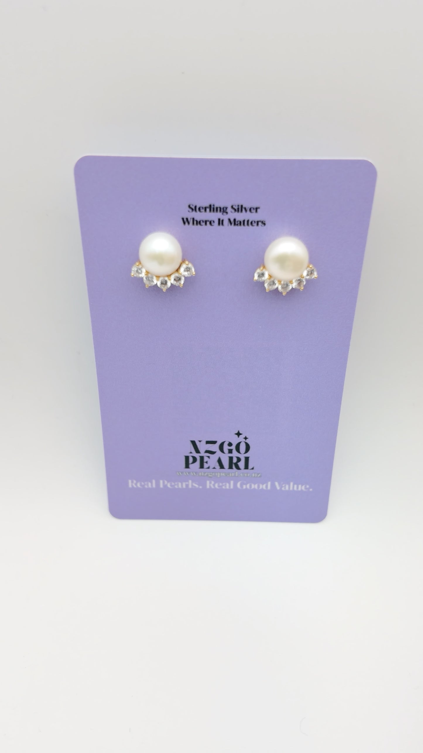 Cutie Pearl Crown Studs