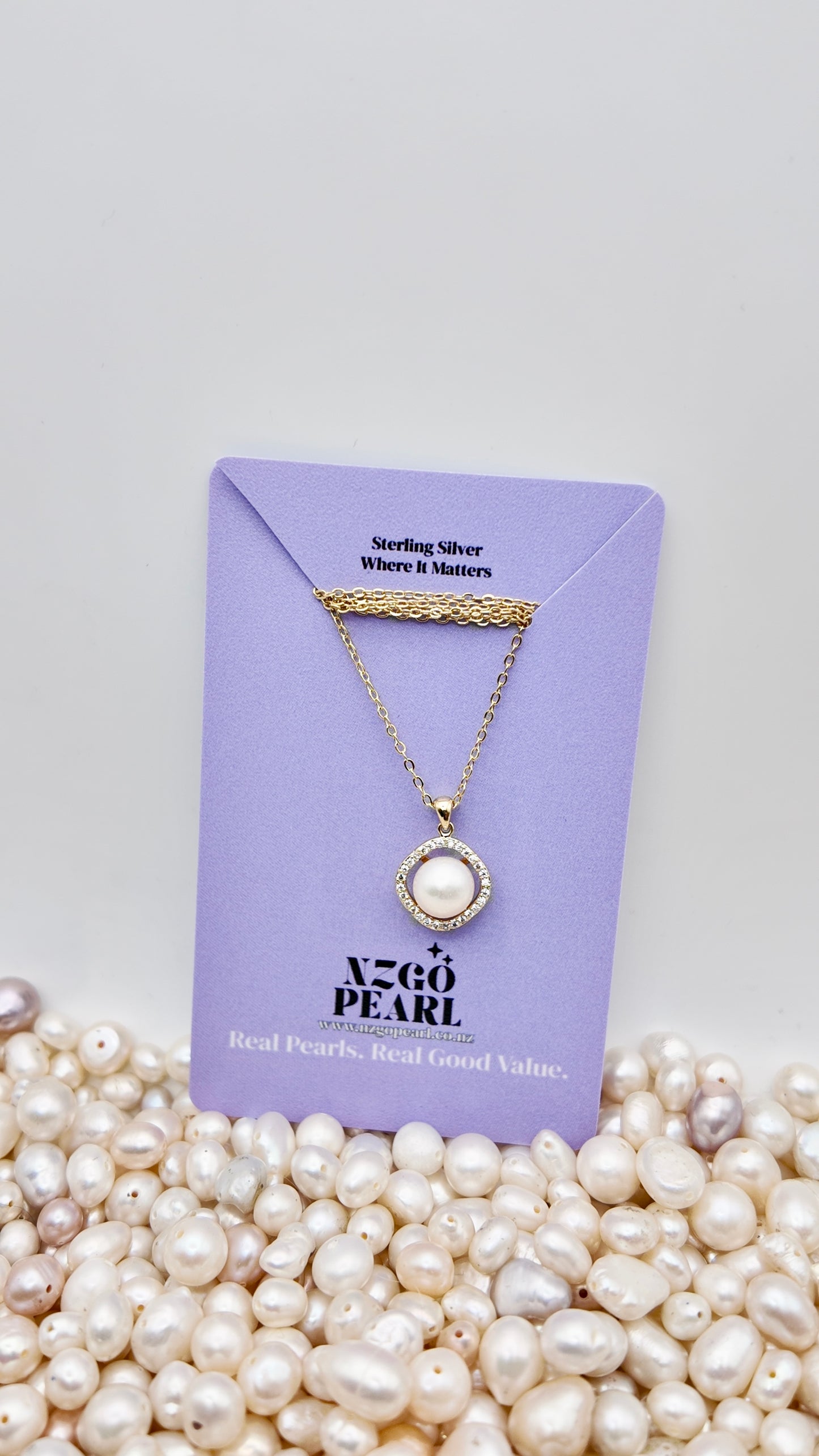 Golden Glow Halo Pearl Necklace