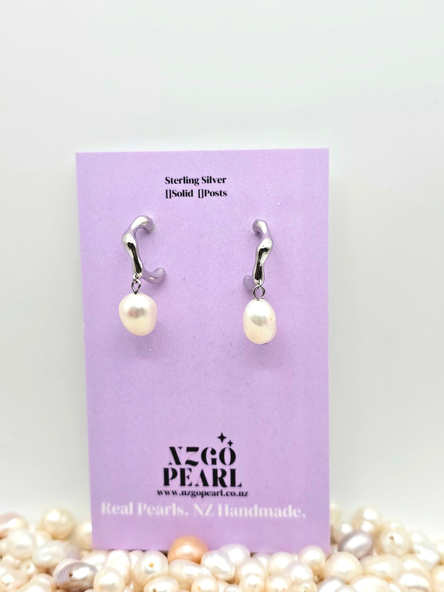 Molten Curve Pearl Earrings