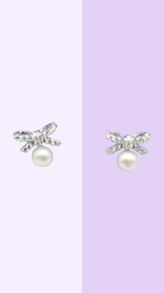 Crystal Ribbon Pearl Studs – Silver