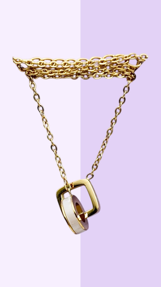 Modern Harmony Necklace – Mother of Pearl