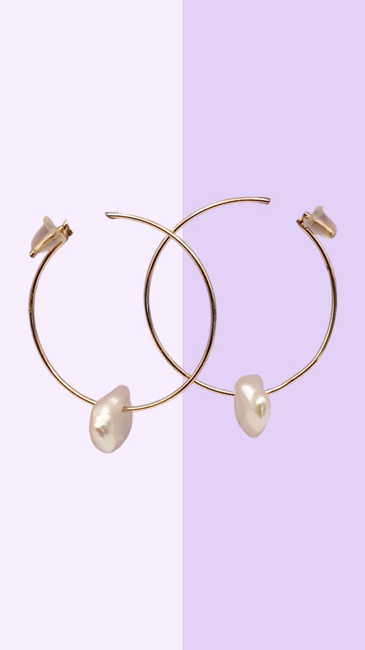 Minimal Pearl Hoop Earrings