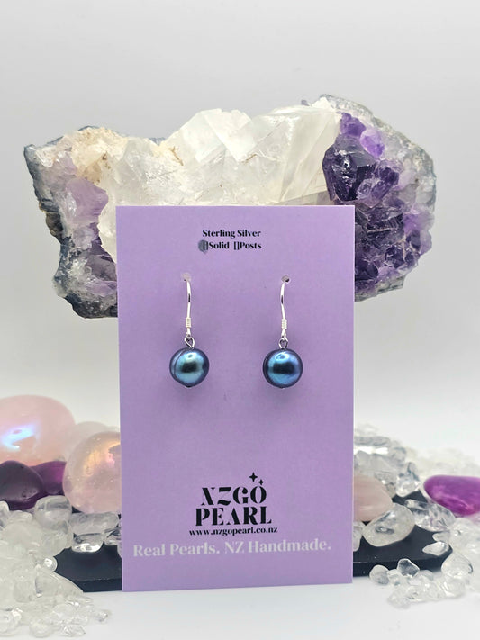 Midnight Glow Earrings – Bold and Iridescent