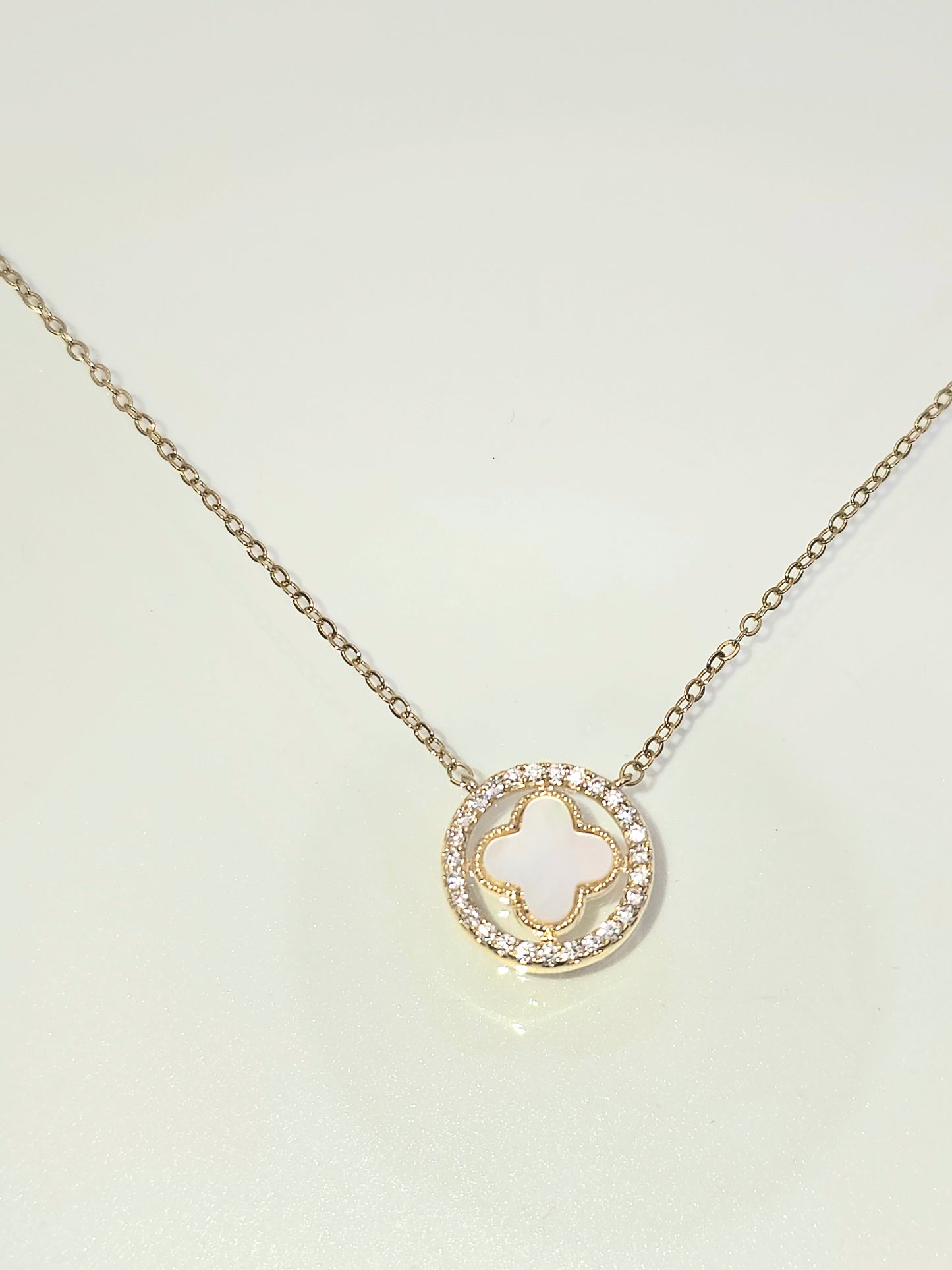 Lumière Clover Necklace – Mother of Pearl in CZ Halo