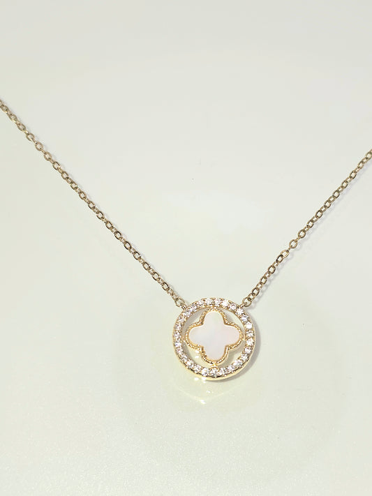 Lumière Clover Necklace – Mother of Pearl in CZ Halo