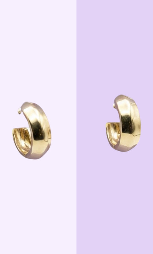 Polished Curve Mini Hoops – Gold