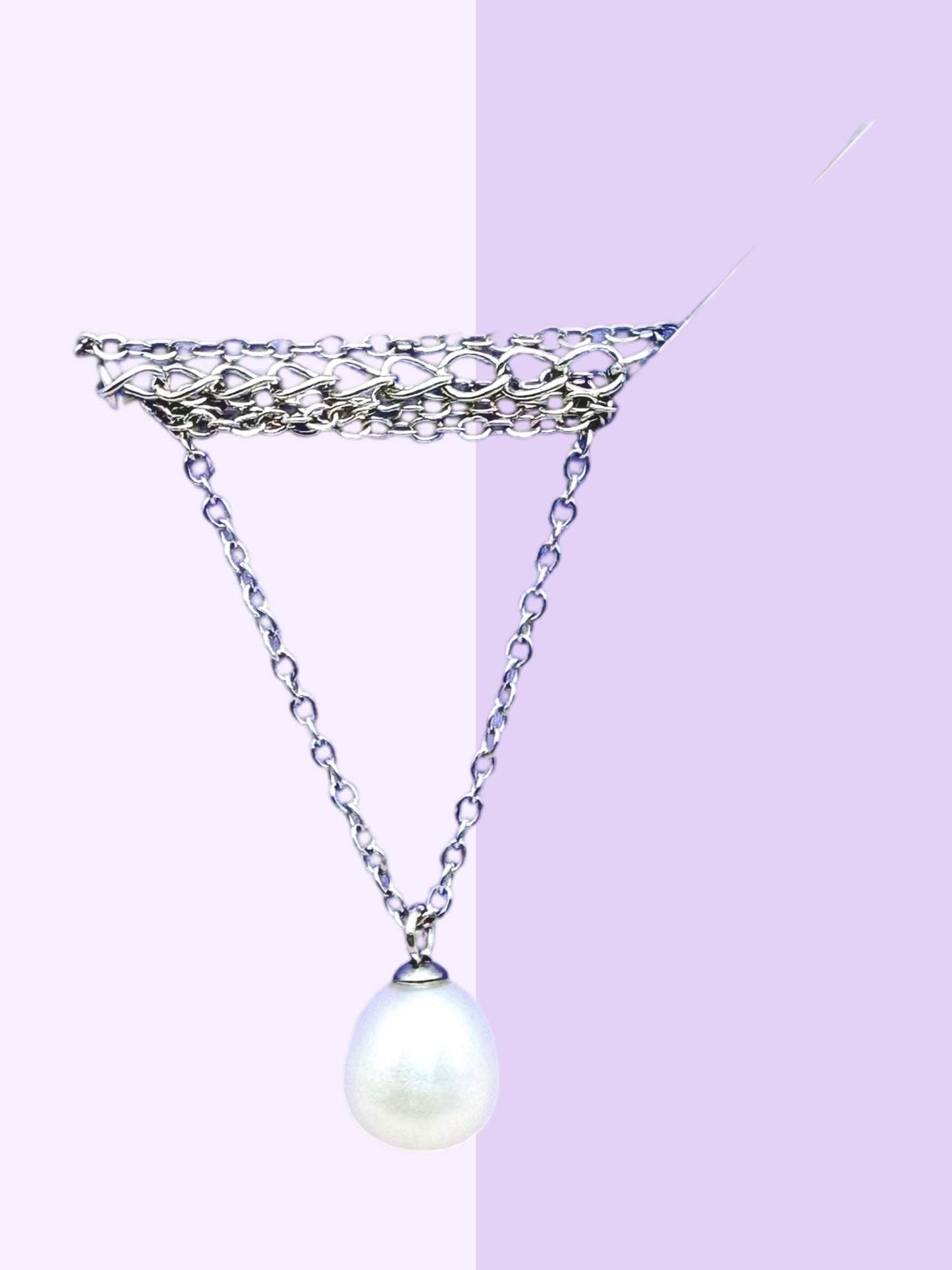 Everyday Pearl Drop Necklace