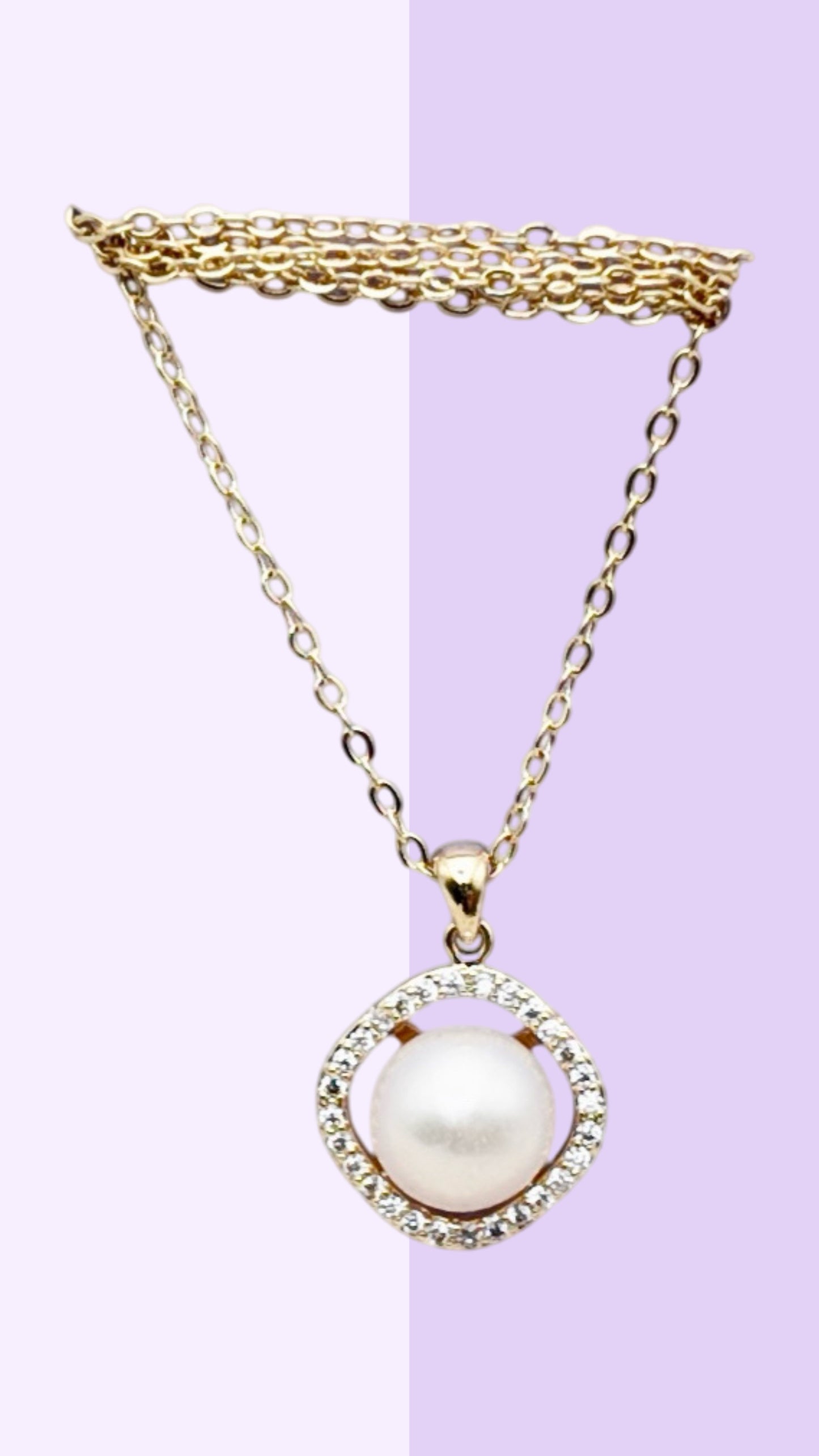 Golden Glow Halo Pearl Necklace