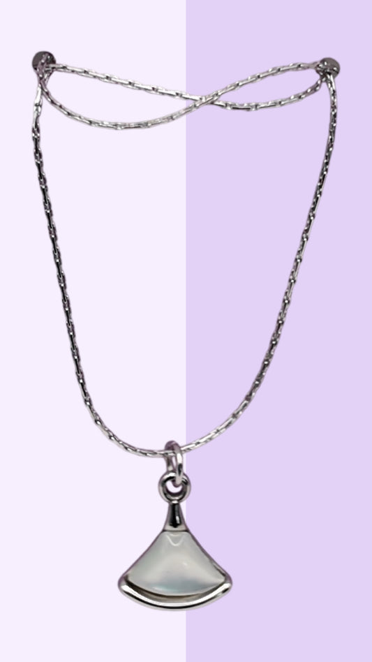 Mother of Pearl Fan Pendant Necklace
