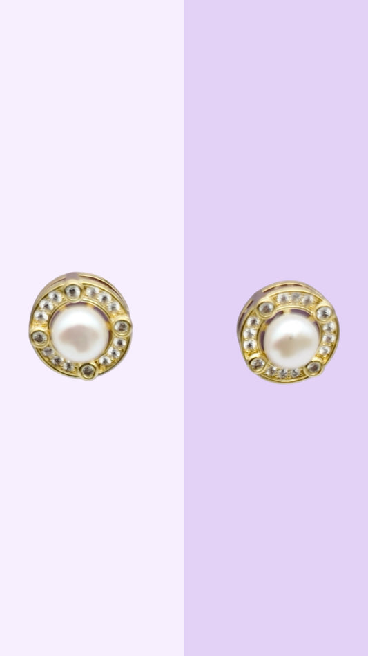 Vintage Inspired Pearl Circle Studs