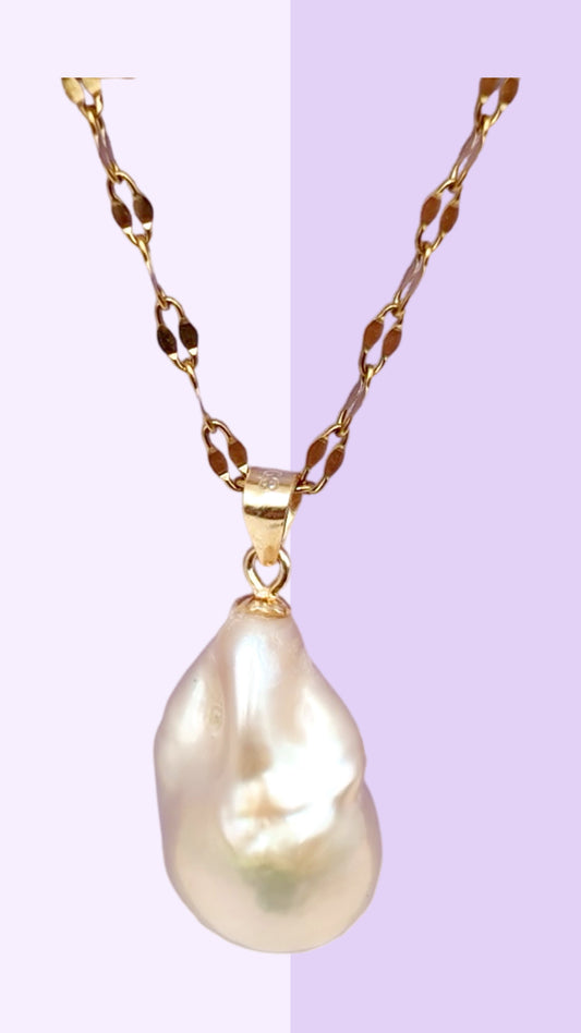 Organic Baroque Pearl Pendant Necklace (Gold Tone)