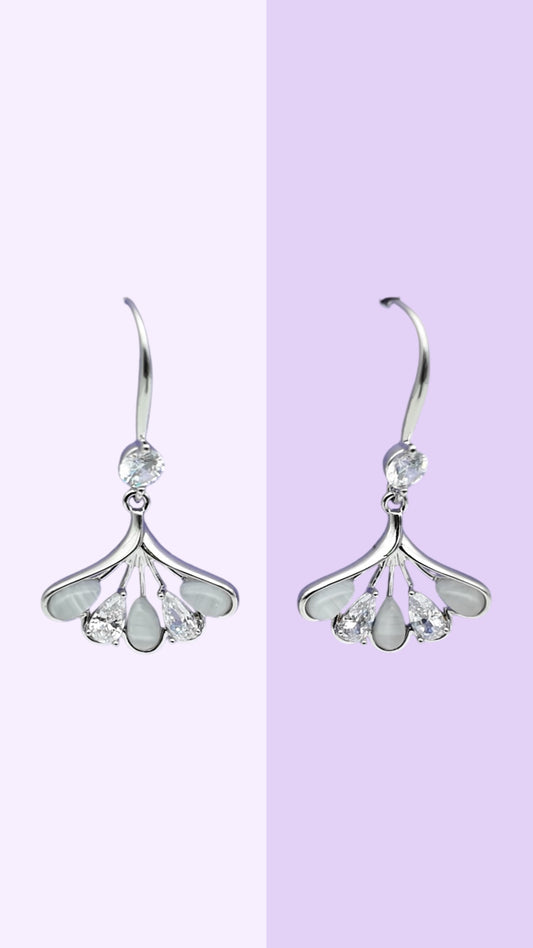 Mother-of-Pearl Fan Petal Earrings