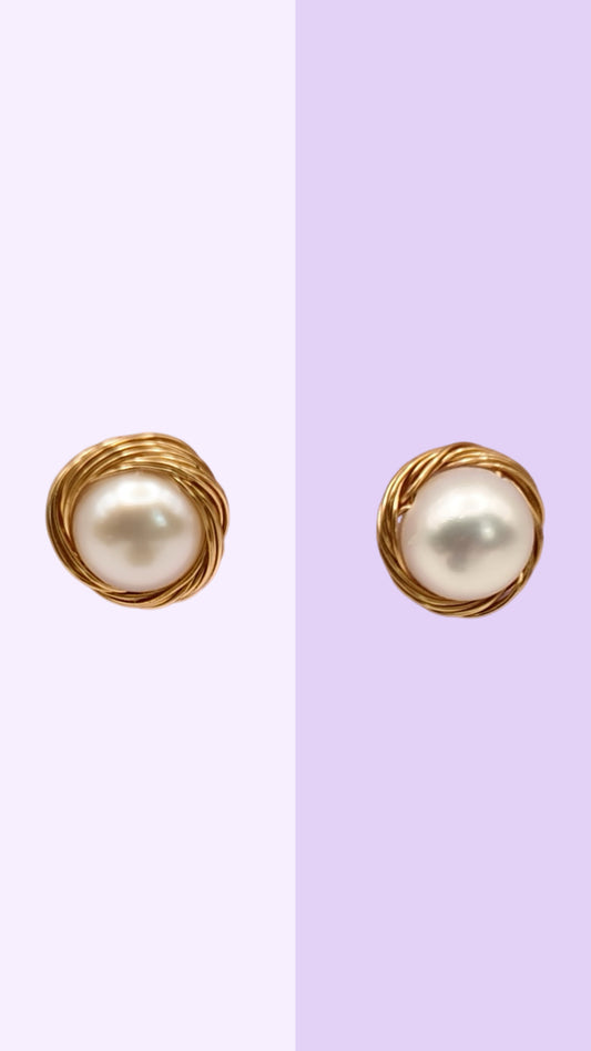 Twisted Gold Frame Pearl Stud Earrings