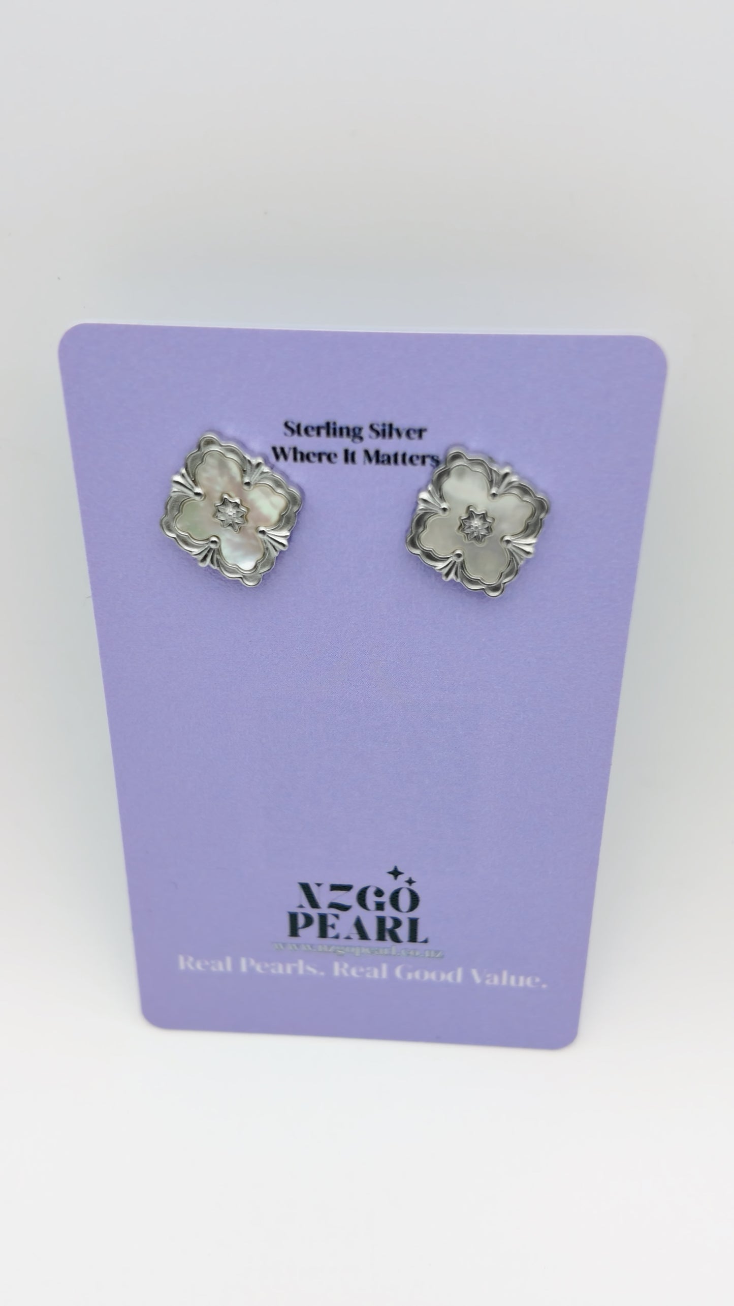 Vintage Clover Mother of Pearl Stud Earrings (Gold & Silver)