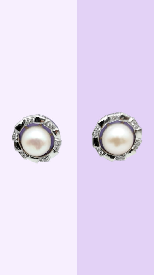 Crystal-Edge Pearl Studs