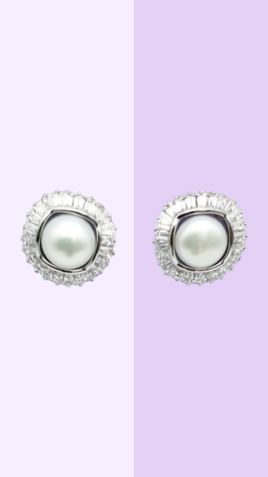 Classic Halo Pearl Studs