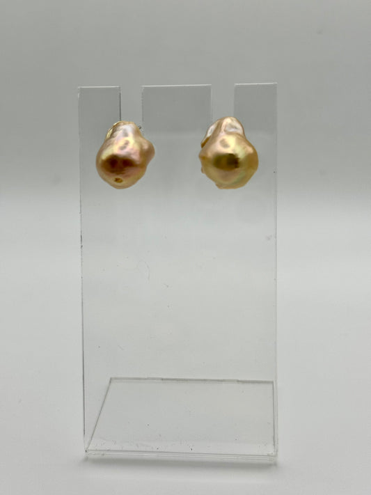 Gleaming Blush Baroque Studs