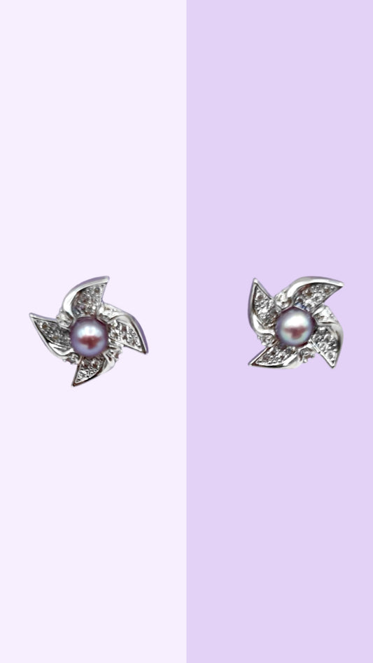Pinwheel Pearl Stud Earrings
