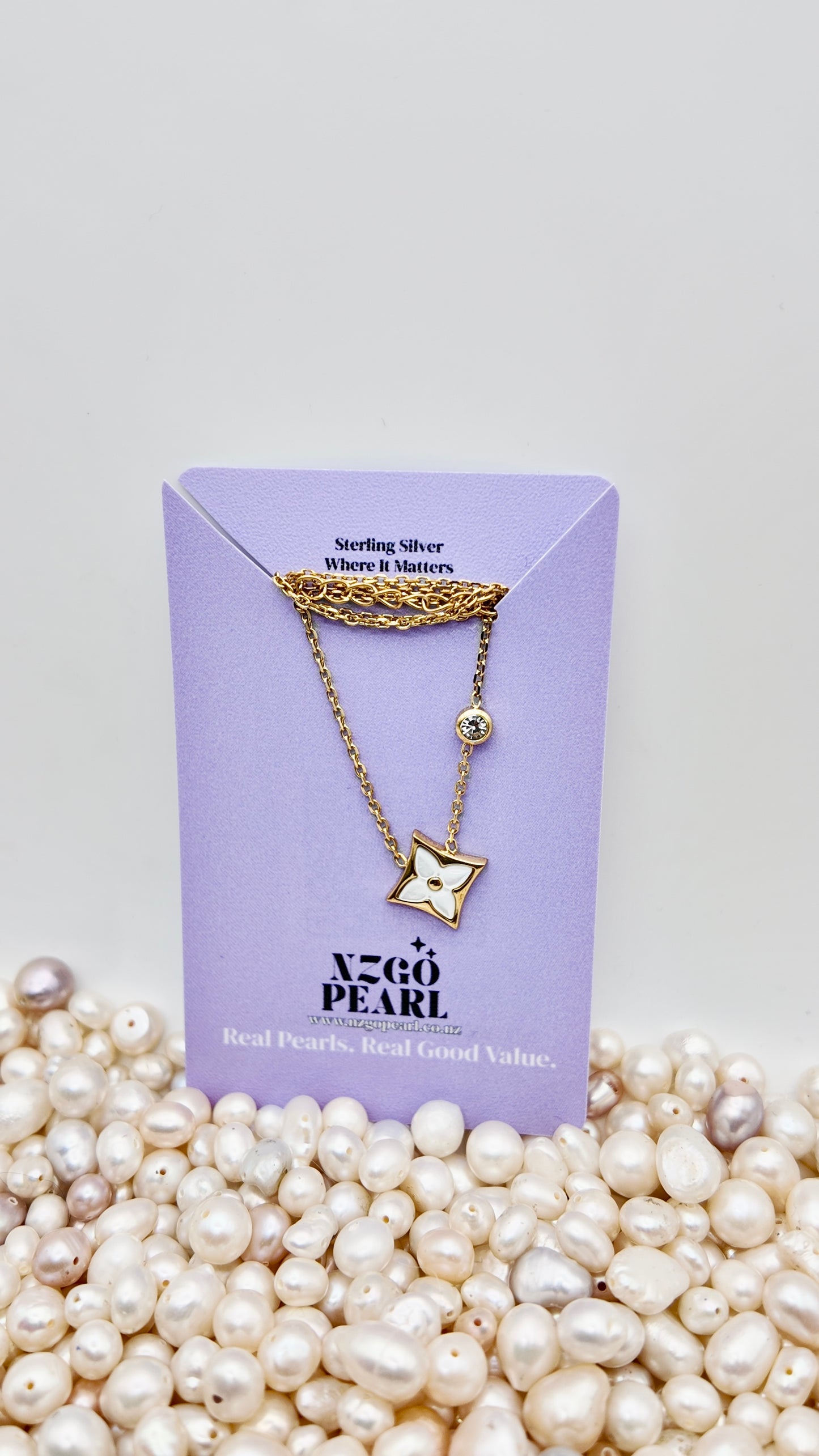 Mother of Pearl Starflower Necklace