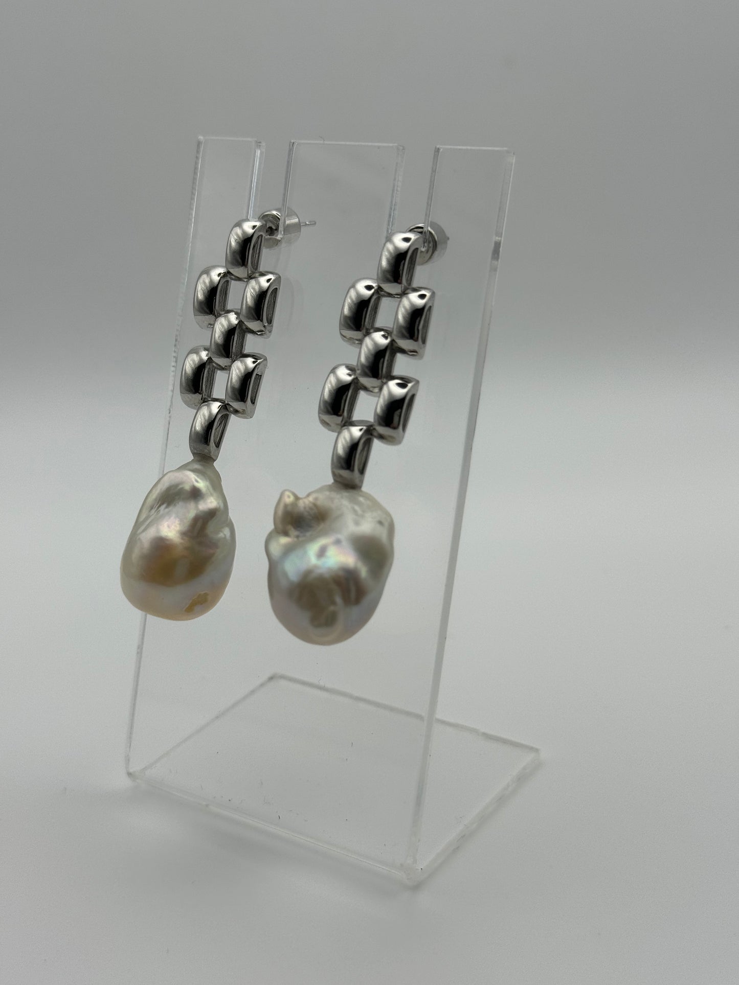 Urban Lustre Baroque Pearl Earrings