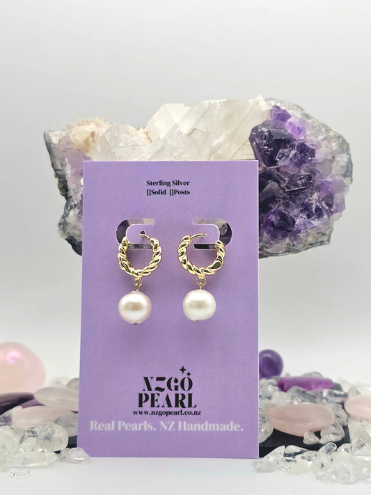 Modern Classic Twisted Hoop Pearl Earrings