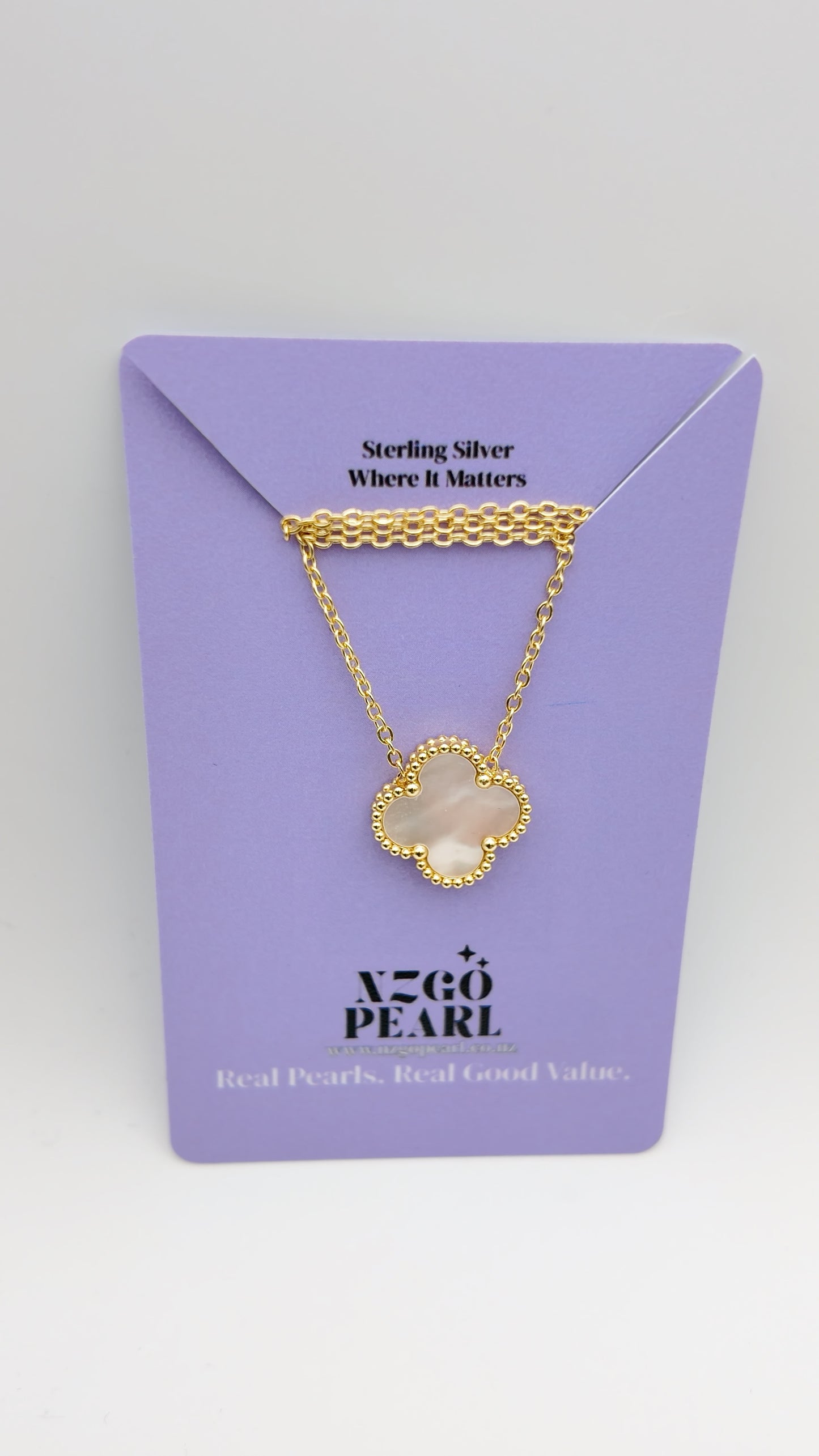 Clover Mother of Pearl Pendant
