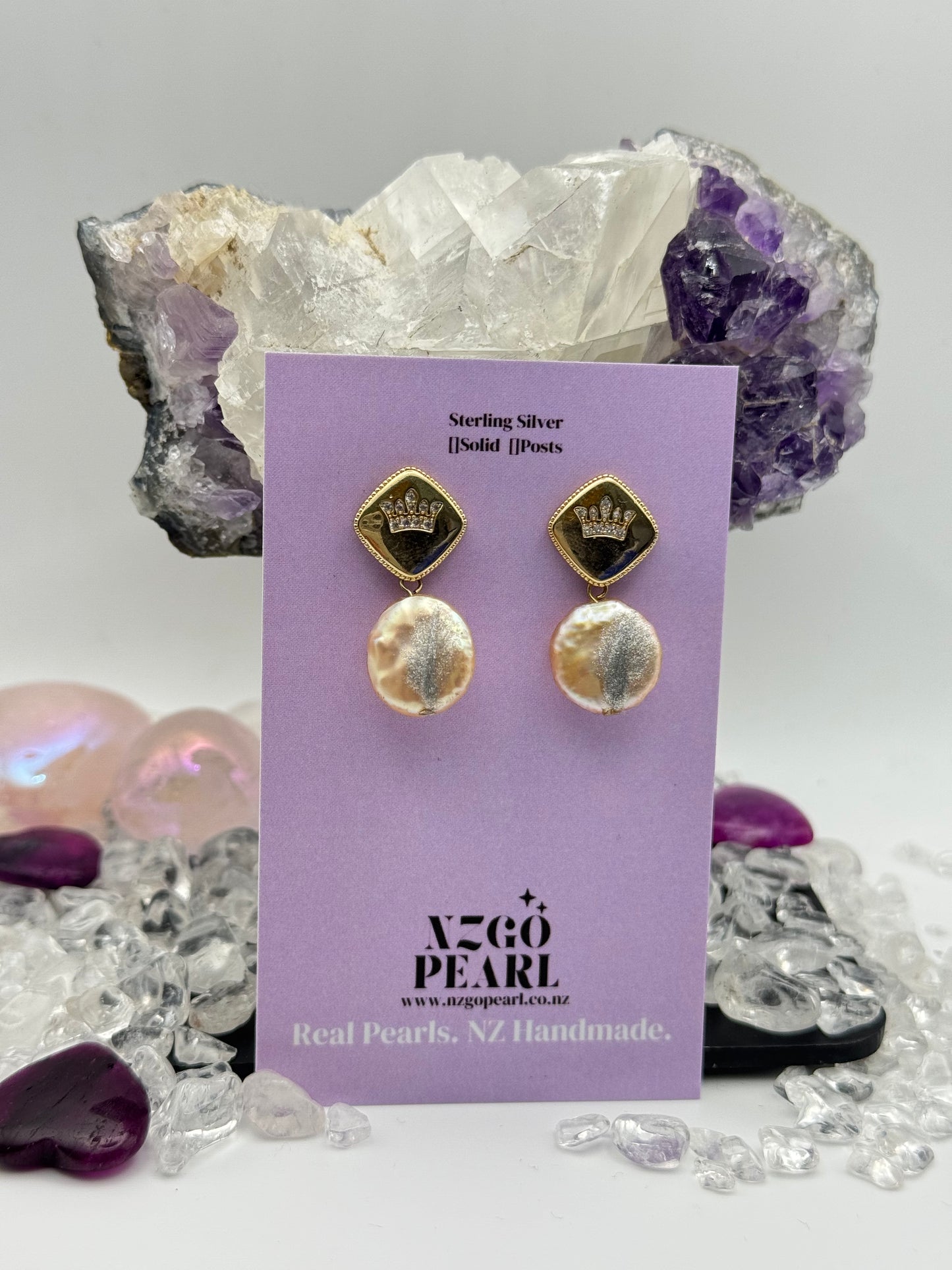Crowned Elegance – Hand-Painted Baroque Pearl Earrings