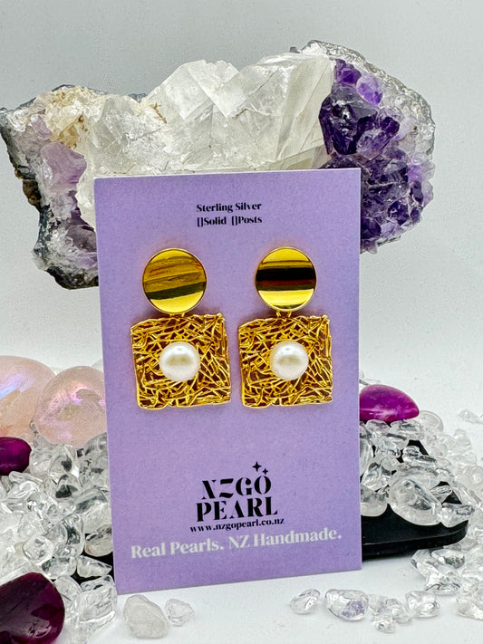 Golden Glint – Mirror Top Pearl Drop Earrings